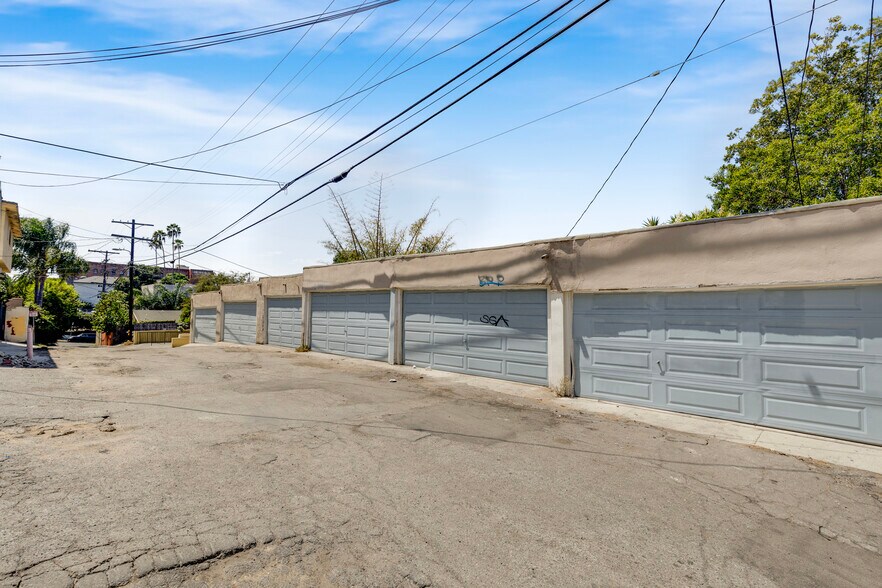 More Photos Of 120 S Coronado St, Los Angeles Apartments For Sale