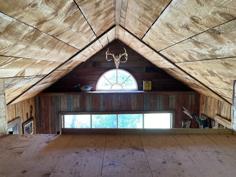 More Photos Of 22413 Highway C, Lawson Specialty For Sale