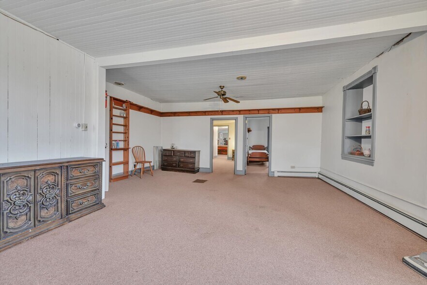 More Photos Of 349 Huffs Church Rd, Mertztown Restaurant For Sale