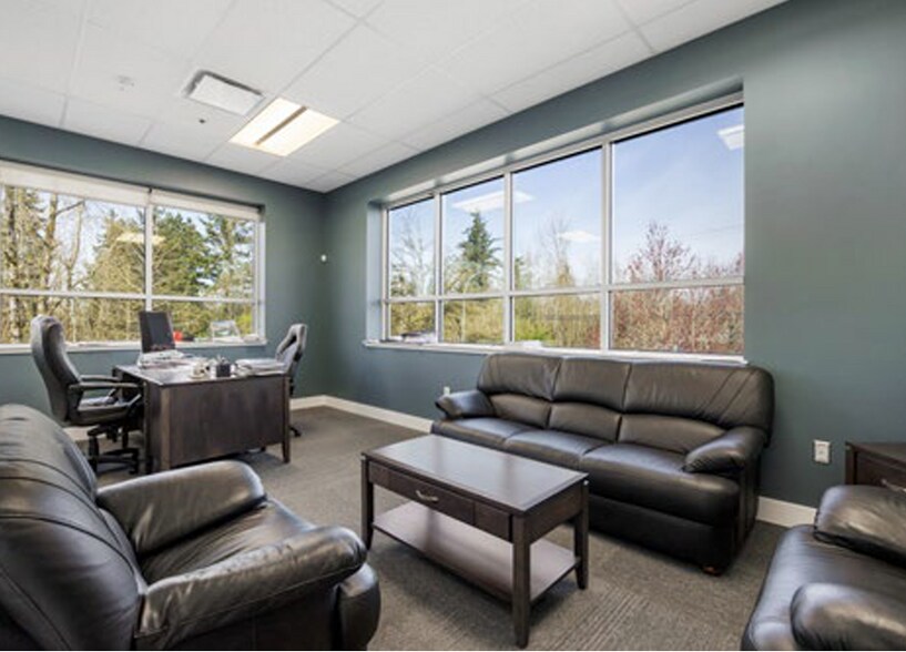 More Photos Of 27078 56th Ave, Langley Office For Lease