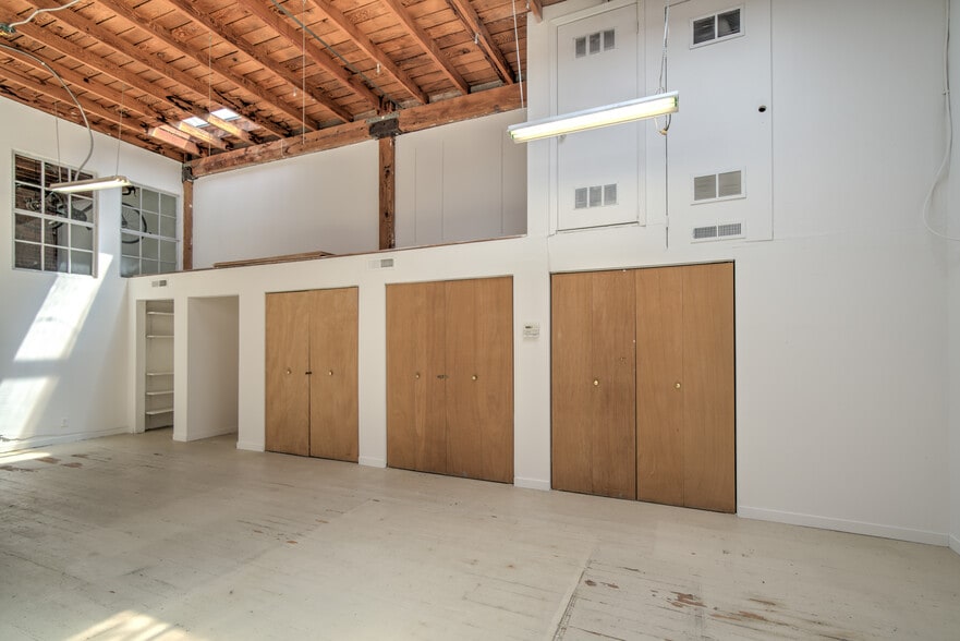 More Photos Of 1250 Addison St, Berkeley Light Distribution For Lease