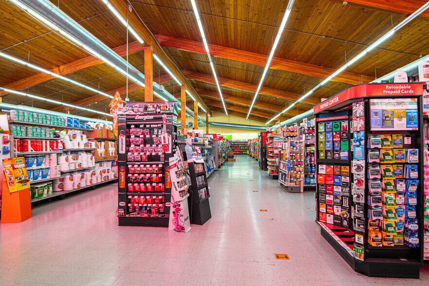More Photos Of 3817 Oberlin Ave, Lorain Convenience Store For Sale