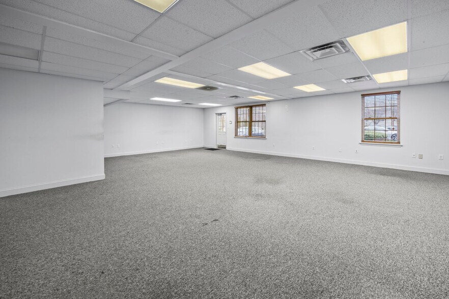 More Photos Of 314 Chris Gaupp Dr, Galloway Medical For Lease