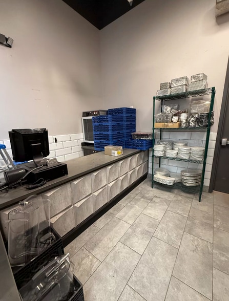 More Photos Of 340 Vin Rambla, El Paso Restaurant For Lease