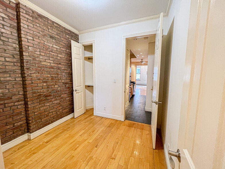 More Photos Of 212 E 29th St, New York Apartments For Sale
