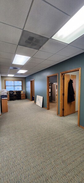 More Photos Of 11705 SW 68th Ave, Portland Office For Lease