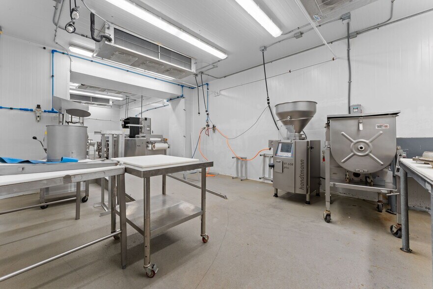 More Photos Of 24 Commerce St, Franklin Industrial For Sale