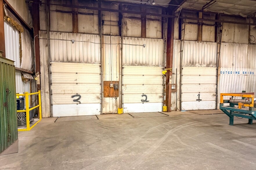 More Photos Of 1 Memorial Dr, Richford Manufacturing For Sale