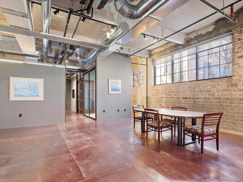 More Photos Of 201 NW 10th St, Oklahoma City Storefront Retail Office For Lease