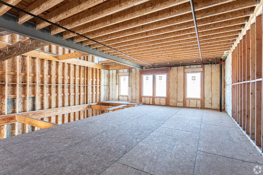 More Photos Of 1922 S Highway 40, Heber City Showroom For Sale