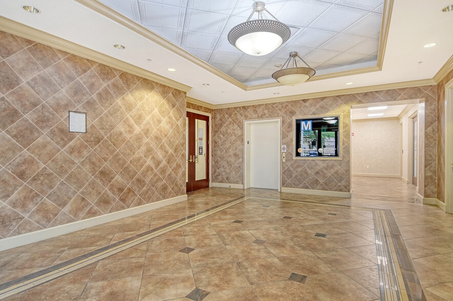 More Photos Of 4451 Aidan Ln, North Port Office For Lease