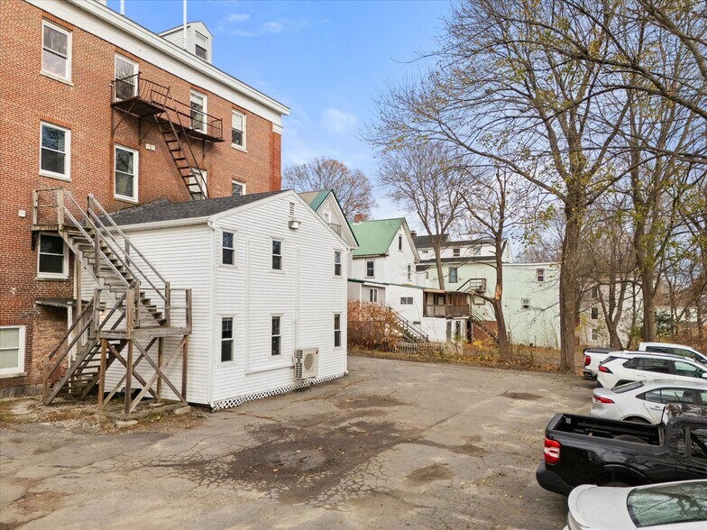 More Photos Of 72 3rd St, Bangor Apartments For Sale