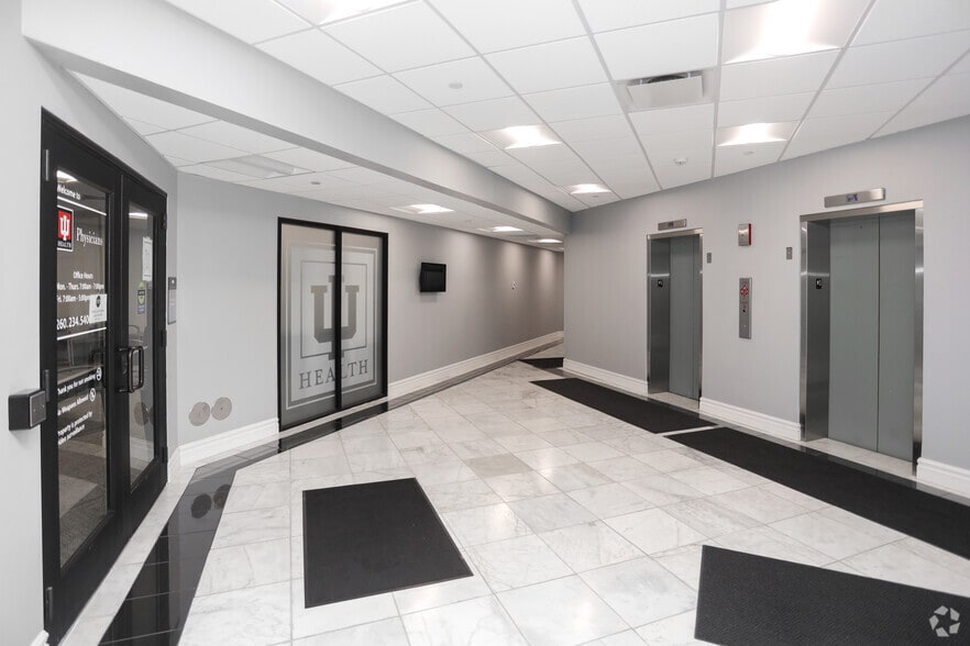 More Photos Of 7230 Engle Rd, Fort Wayne Medical For Lease