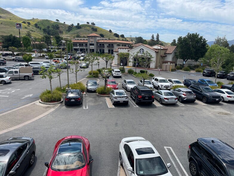 More Photos Of 26527-26351 Agoura Rd, Calabasas Storefront For Lease