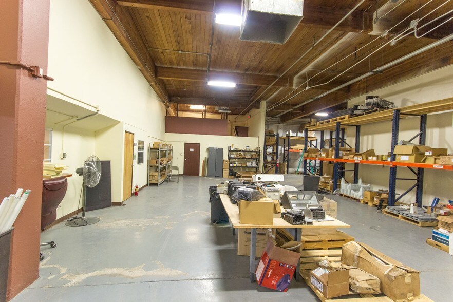 More Photos Of 1501 12th St NW, Albuquerque Manufacturing For Sale