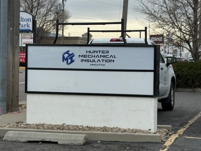 More Photos Of 3330 S 300 W, Salt Lake City Showroom For Lease