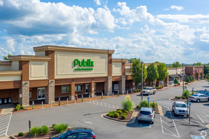 More Photos Of 1483 Nashville Pike, Gallatin General Retail For Lease