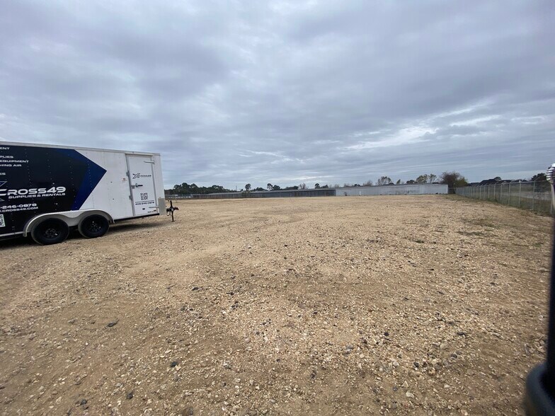 More Photos Of 9149 US-69, Port Arthur Industrial For Lease