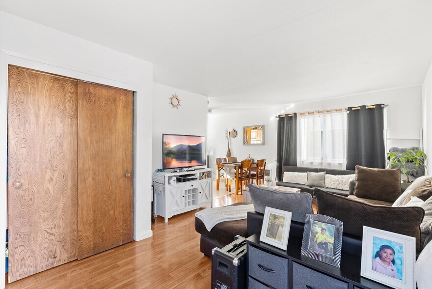 More Photos Of 470 Willow Ave, Half Moon Bay Apartments For Sale