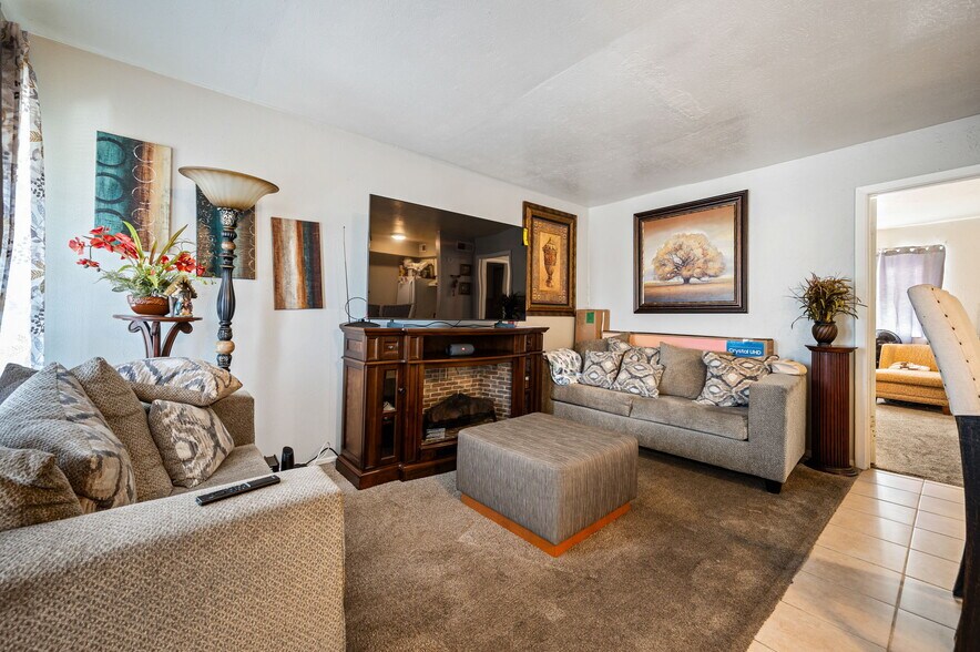 More Photos Of 4716 Sycamore St, Dallas Apartments For Sale