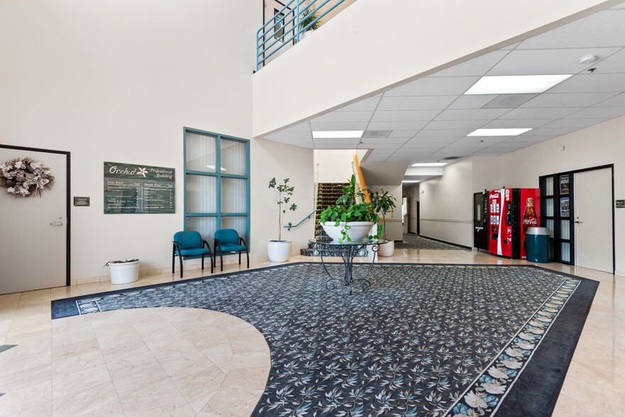 More Photos Of 816 Camarillo Springs Rd, Camarillo Office For Sale