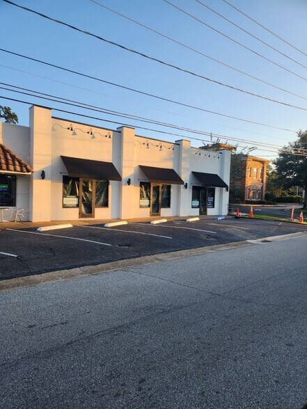 More Photos Of 4415 Old Shell Rd, Mobile Storefront Retail Office For Lease