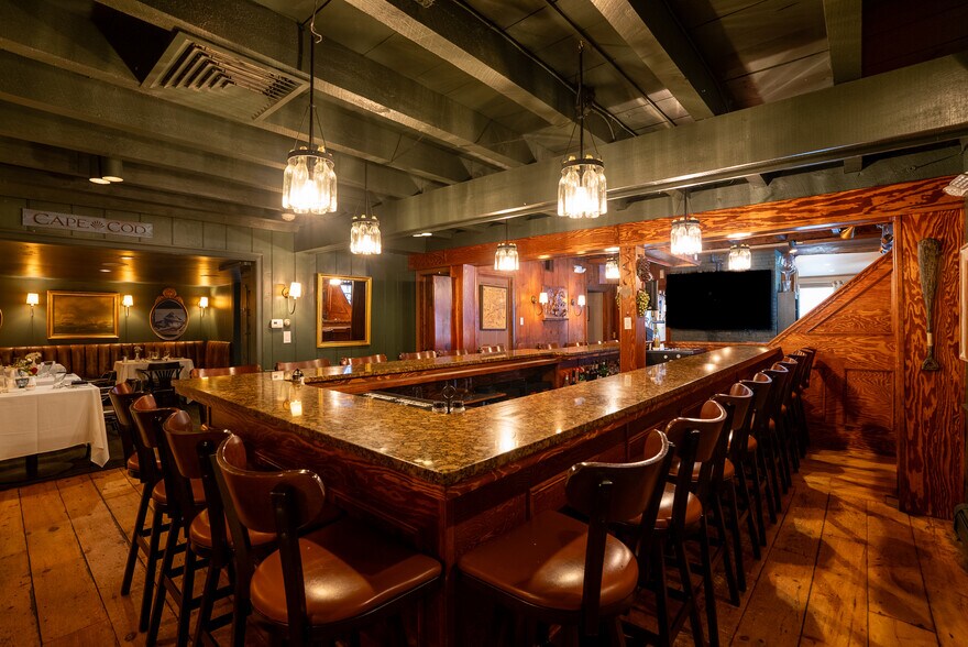 More Photos Of 4631 Falmouth Rd, Cotuit Restaurant For Sale