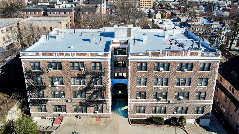 More Photos Of 25 Sherman Ave, Staten Island Apartments For Sale