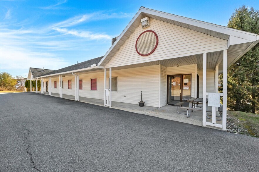 More Photos Of 200 Pine Brook Pl, Orwigsburg Medical For Lease