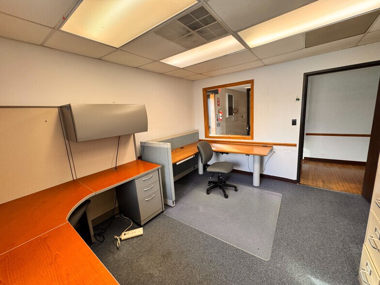 More Photos Of 55 E Main St, Carrollton Office For Sale