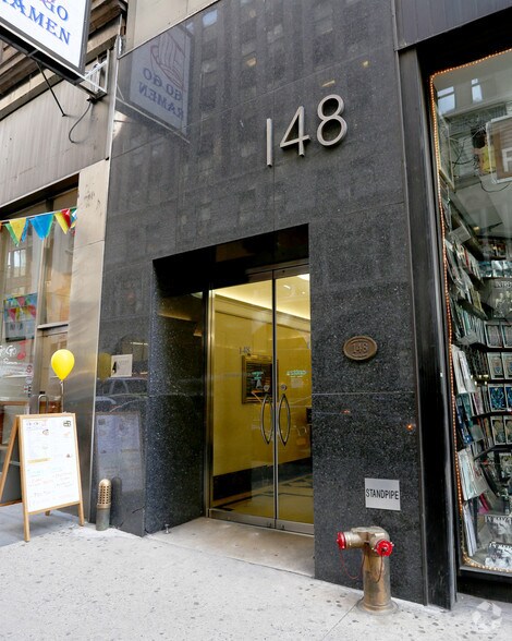 More Photos Of 148 W 37th St, New York Office For Lease