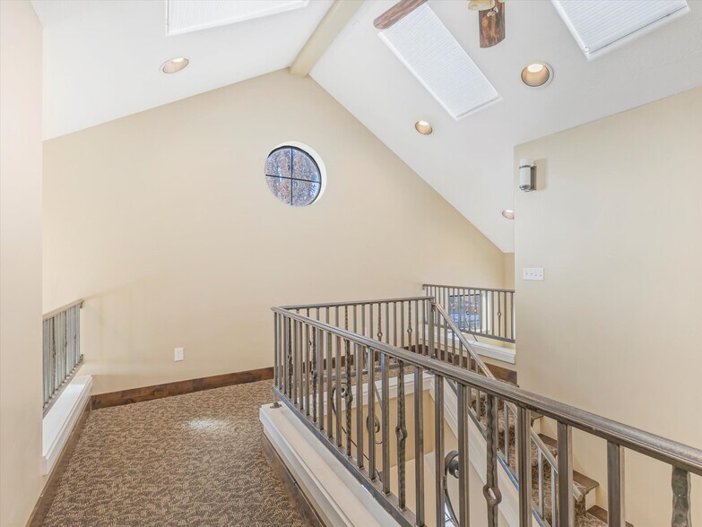 More Photos Of 485 S 100 E, Bountiful Office Residential For Sale