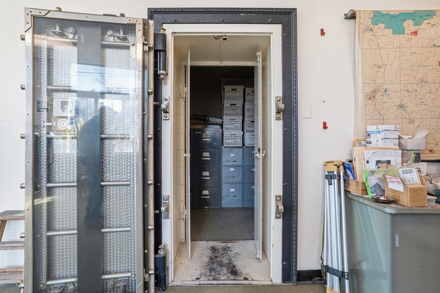 More Photos Of 10 Chesapeake St, Lyndora Apartments For Sale