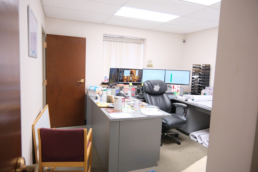 More Photos Of 4085 Seneca St, West Seneca Medical For Lease