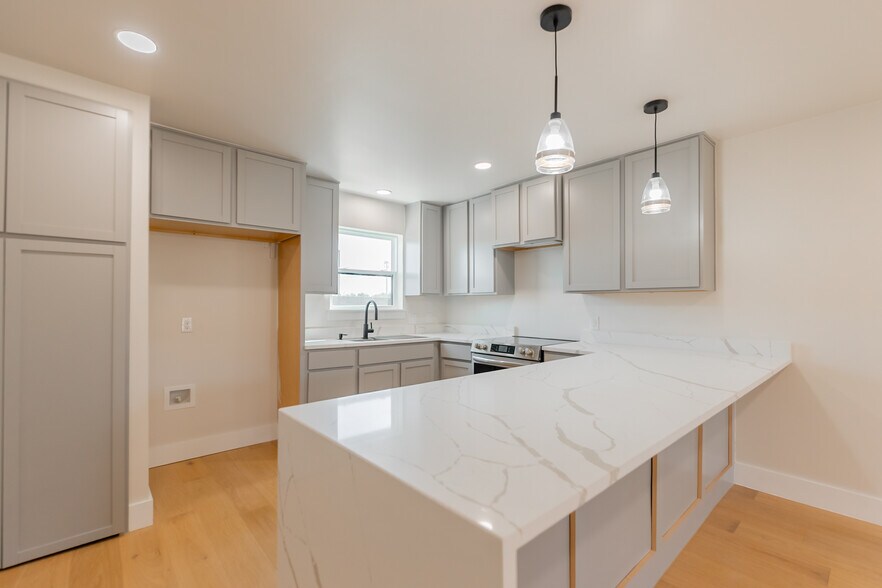More Photos Of 701 W Highpoint Dr, Stillwater Apartments For Sale