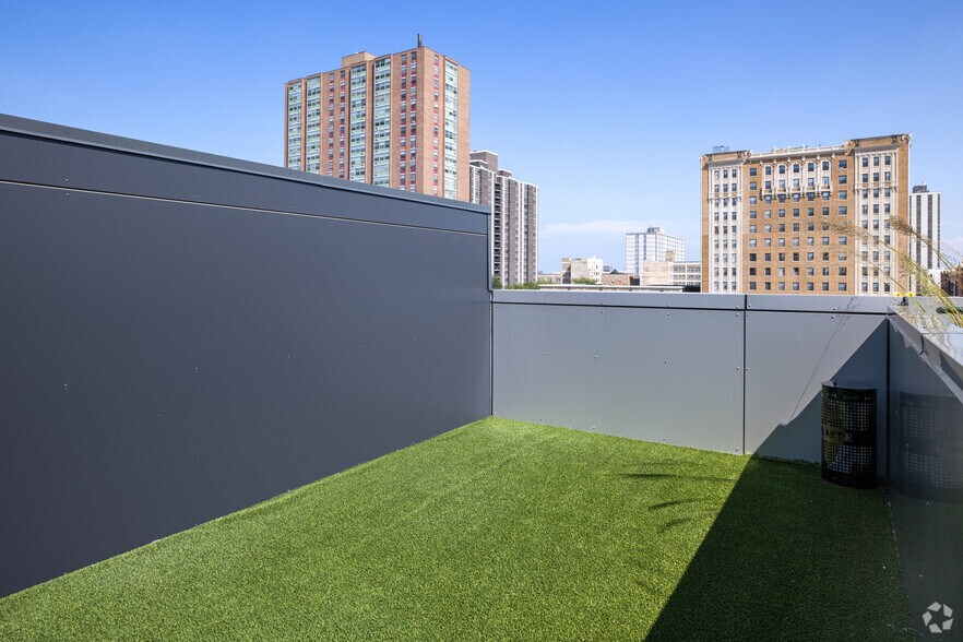 More Photos Of 4600 N Kenmore Ave, Chicago Apartments For Lease