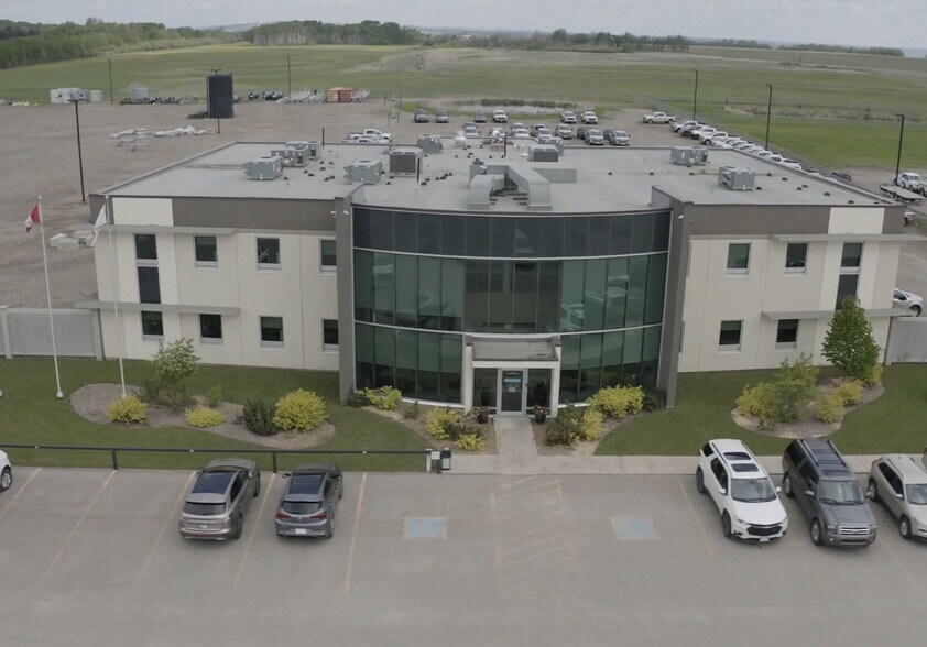 Primary Photo Of 6954 100 Av, Fort St John Office For Sale