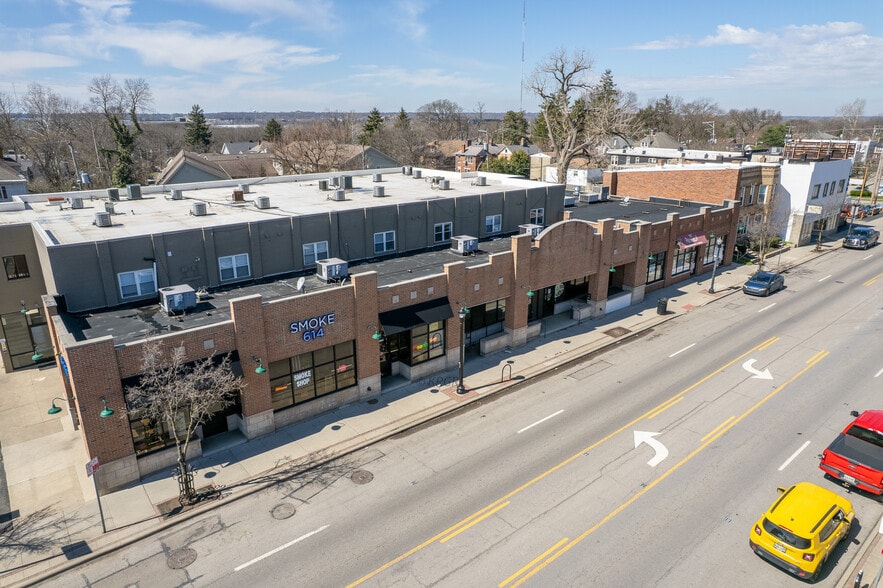More Photos Of 2465-2477 N High St, Columbus Convenience Store For Lease