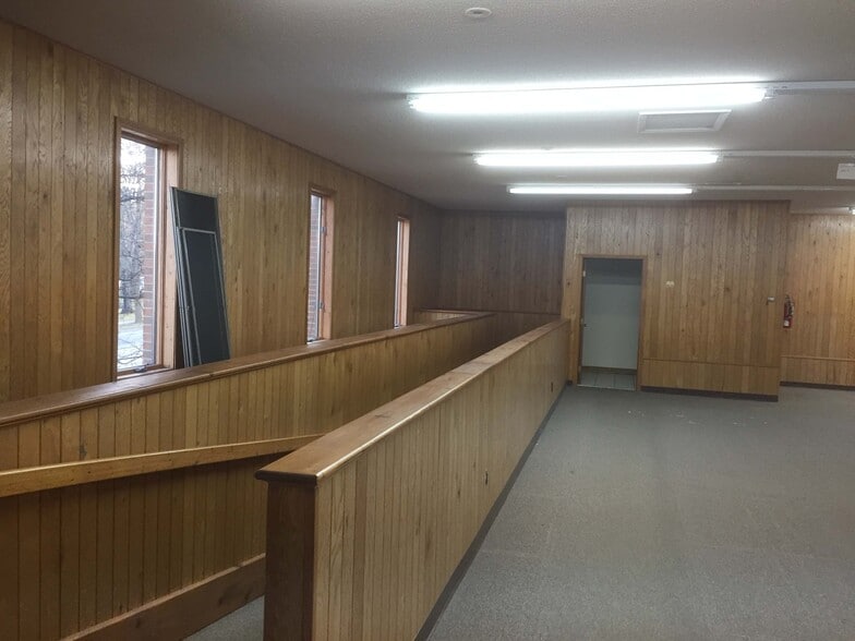 More Photos Of 216 W Chicago St, Jonesville Office For Sale