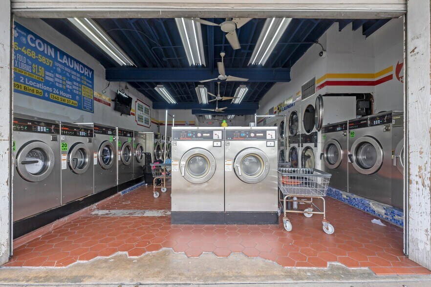 More Photos Of 6891 SW 40th St, Miami Storefront Retail Office For Sale