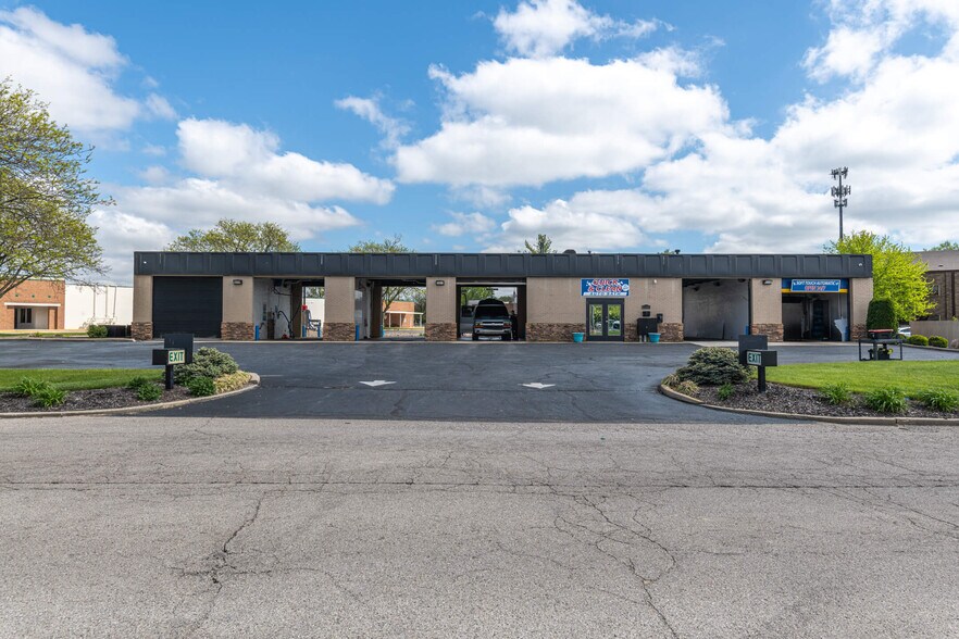 More Photos Of 1990 Andrew Rd, Dayton Carwash For Sale