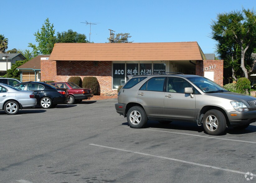Primary Photo Of 10311 S De Anza Blvd, Cupertino Medical For Lease