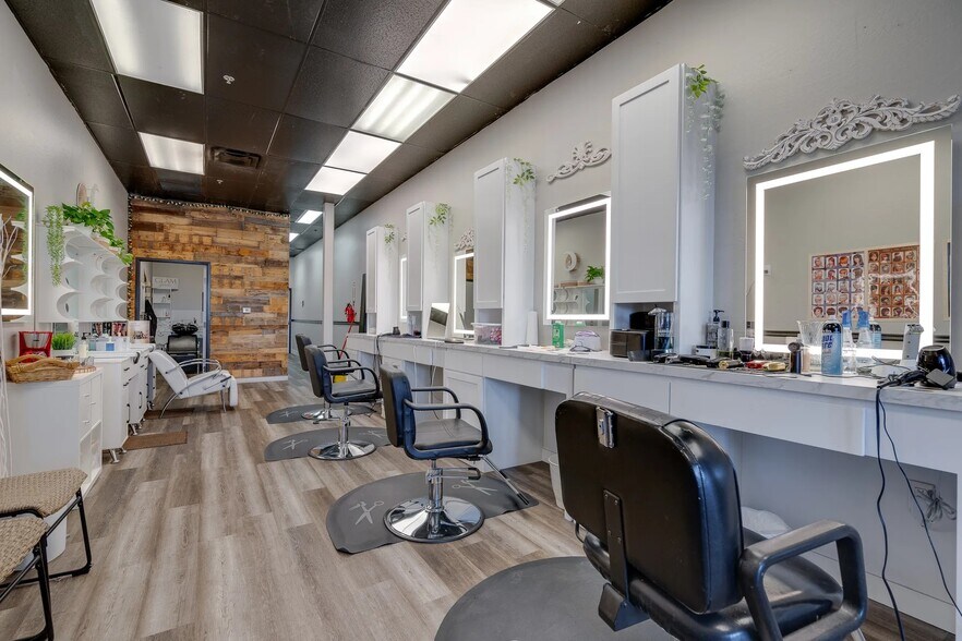 More Photos Of 2430 W Apache Trl, Apache Junction Freestanding For Sale