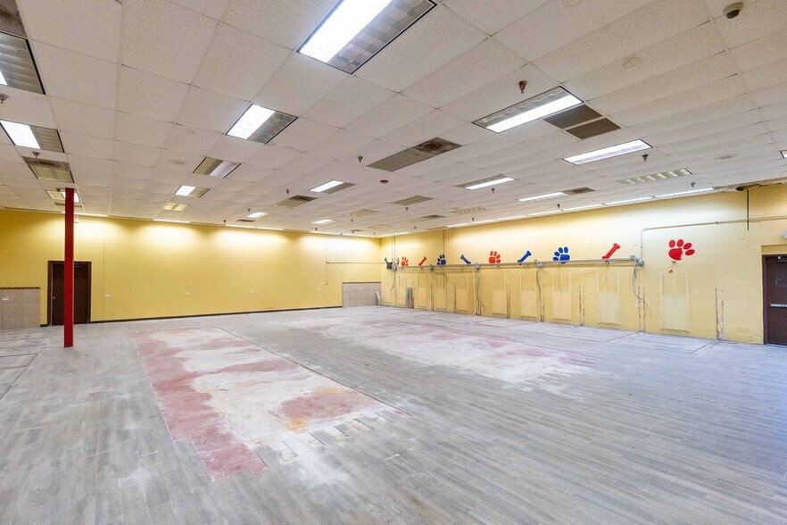 More Photos Of 33550 US Highway 19 N, Palm Harbor Freestanding For Lease