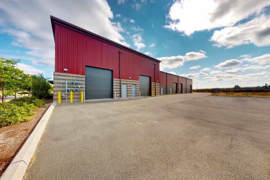 More Photos Of 6045 Balustrade, Lacey Storefront For Lease