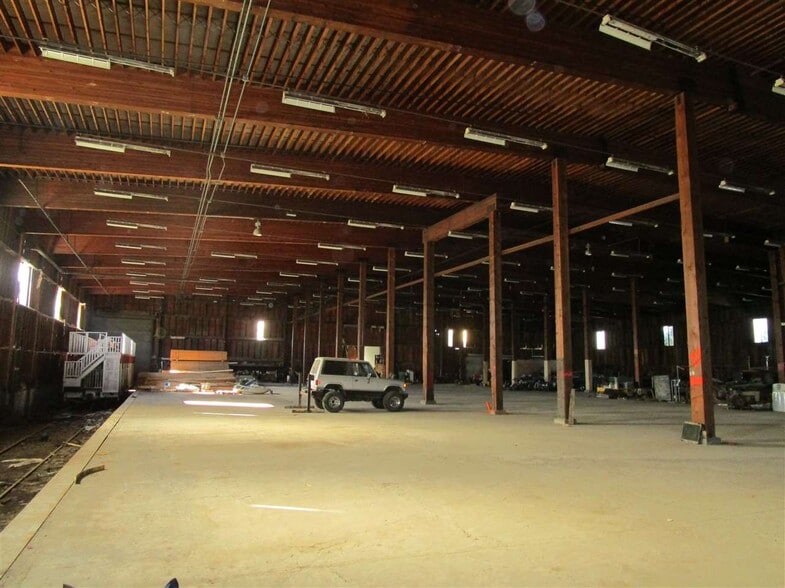 More Photos Of 801 Industrial Way, Mccloud Warehouse For Sale