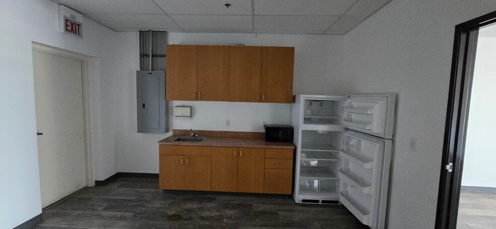 More Photos Of 1200-1260 Gail Gardner Way, Prescott General Retail For Lease