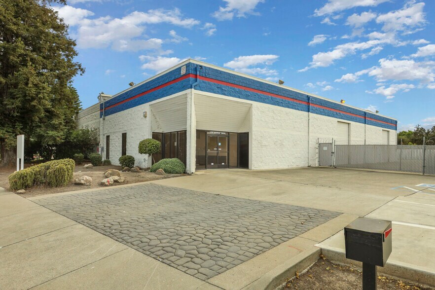 More Photos Of 7711 Murray Dr, Stockton Flex For Sale