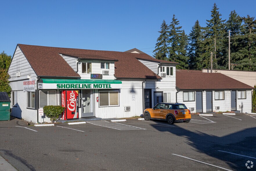Primary Photo Of 16526 Aurora Ave N, Shoreline Hotel For Sale