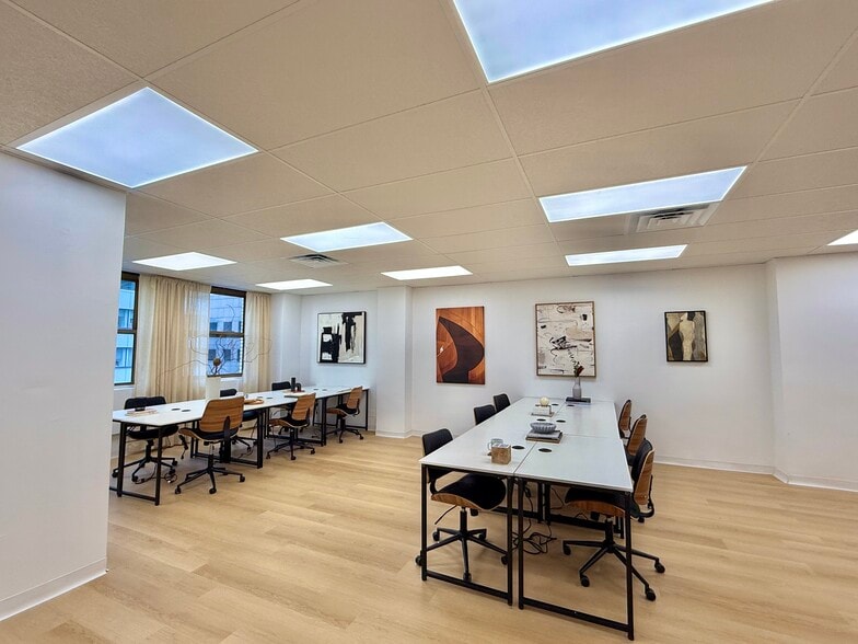 More Photos Of 580 Fifth Ave, New York Office For Lease